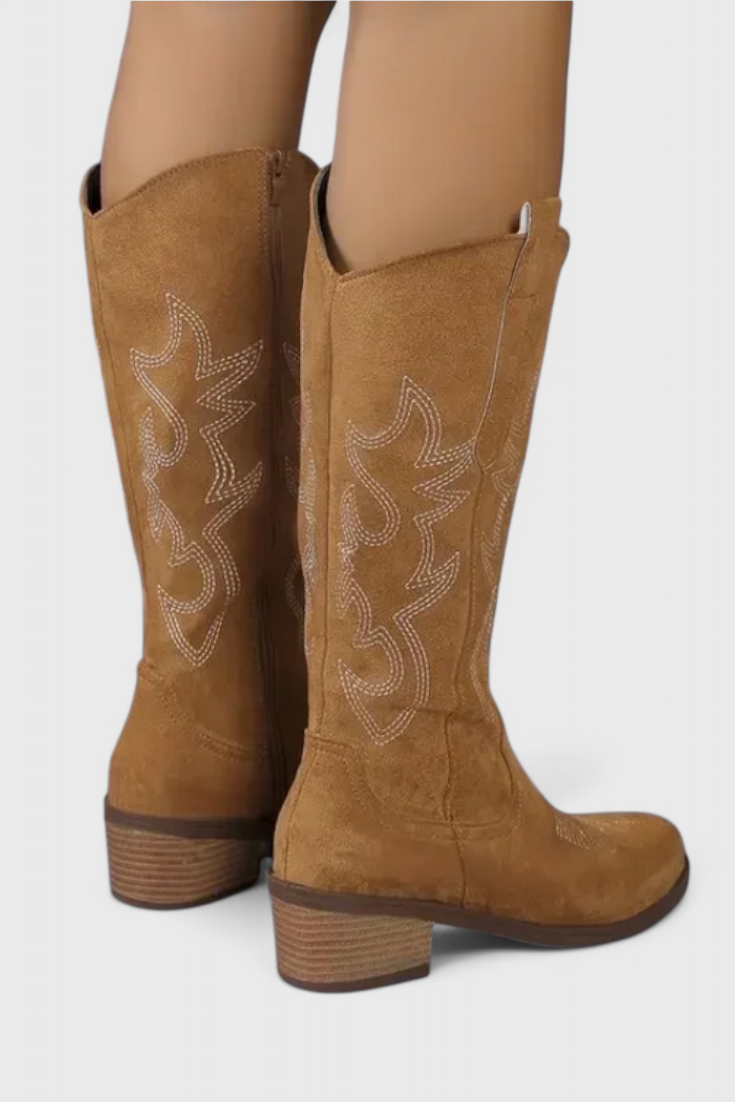 Elka Rietumu Cowboy Zābaki no Zvēra