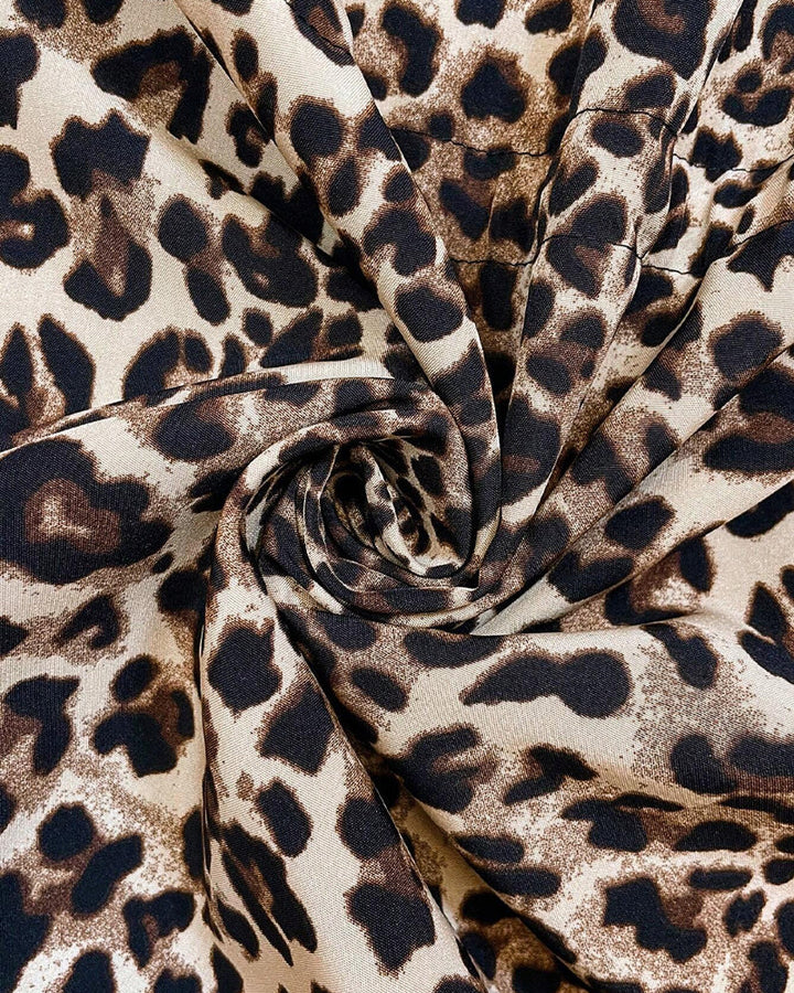Dionissia | Apgriezenis Jaka ar Cepuri un Leoparda Rakstu
