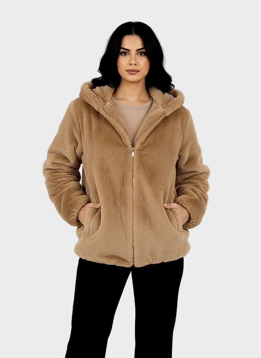 Nancy - Fleece teddy jaka ar kapuci un rāvējslēdzēju