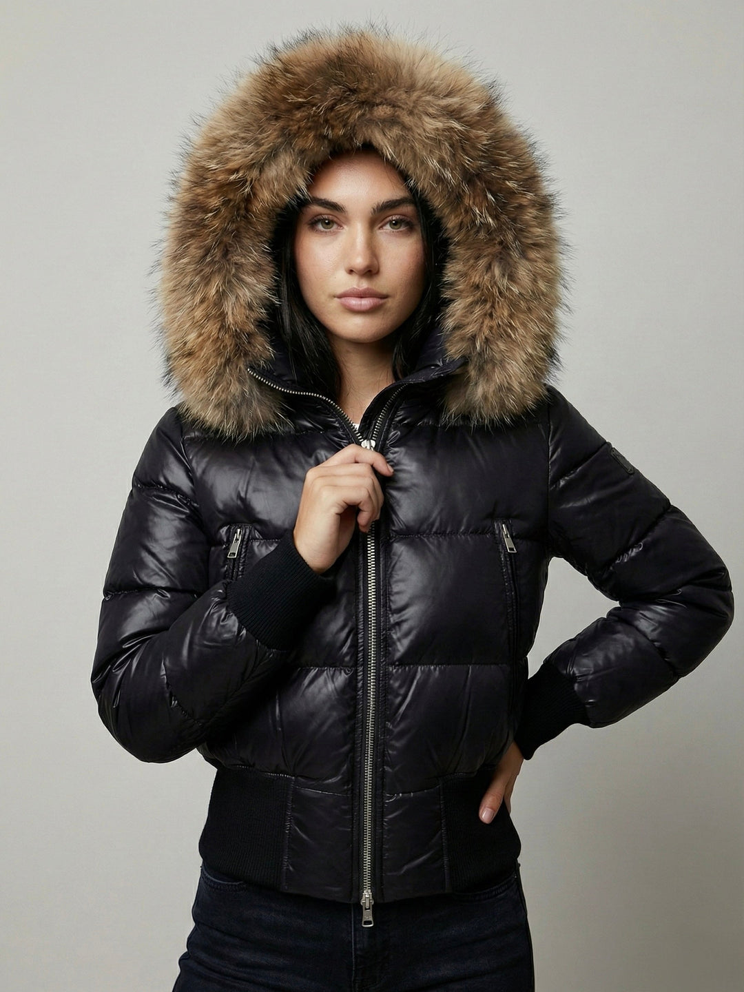 Savoy | Puffa jaka ar kapuci un mākslīgo kažokādu