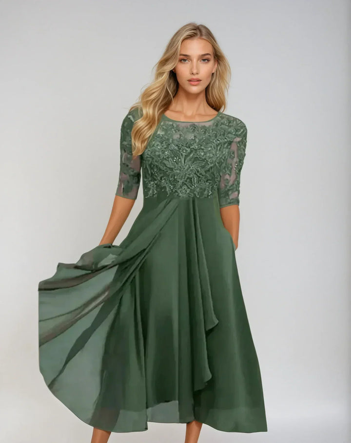 Margarita - Eleganta mežģīņu vakarkleita.