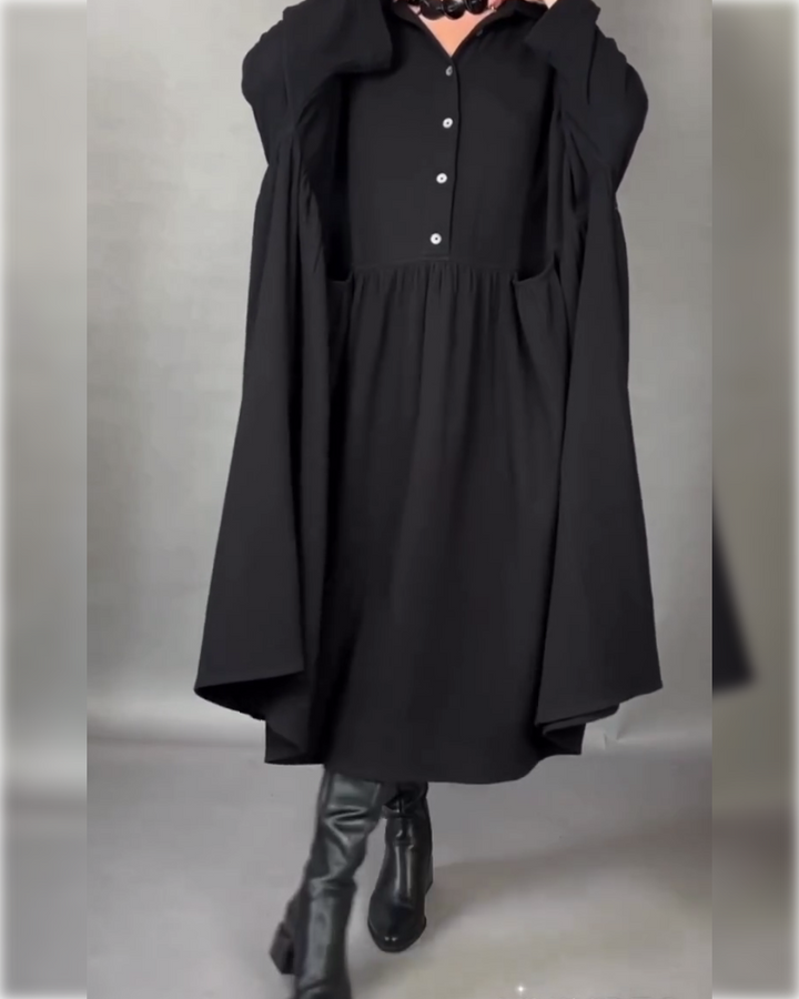 Lielāka izmēra A līnijas kleita ar pogu apkakli