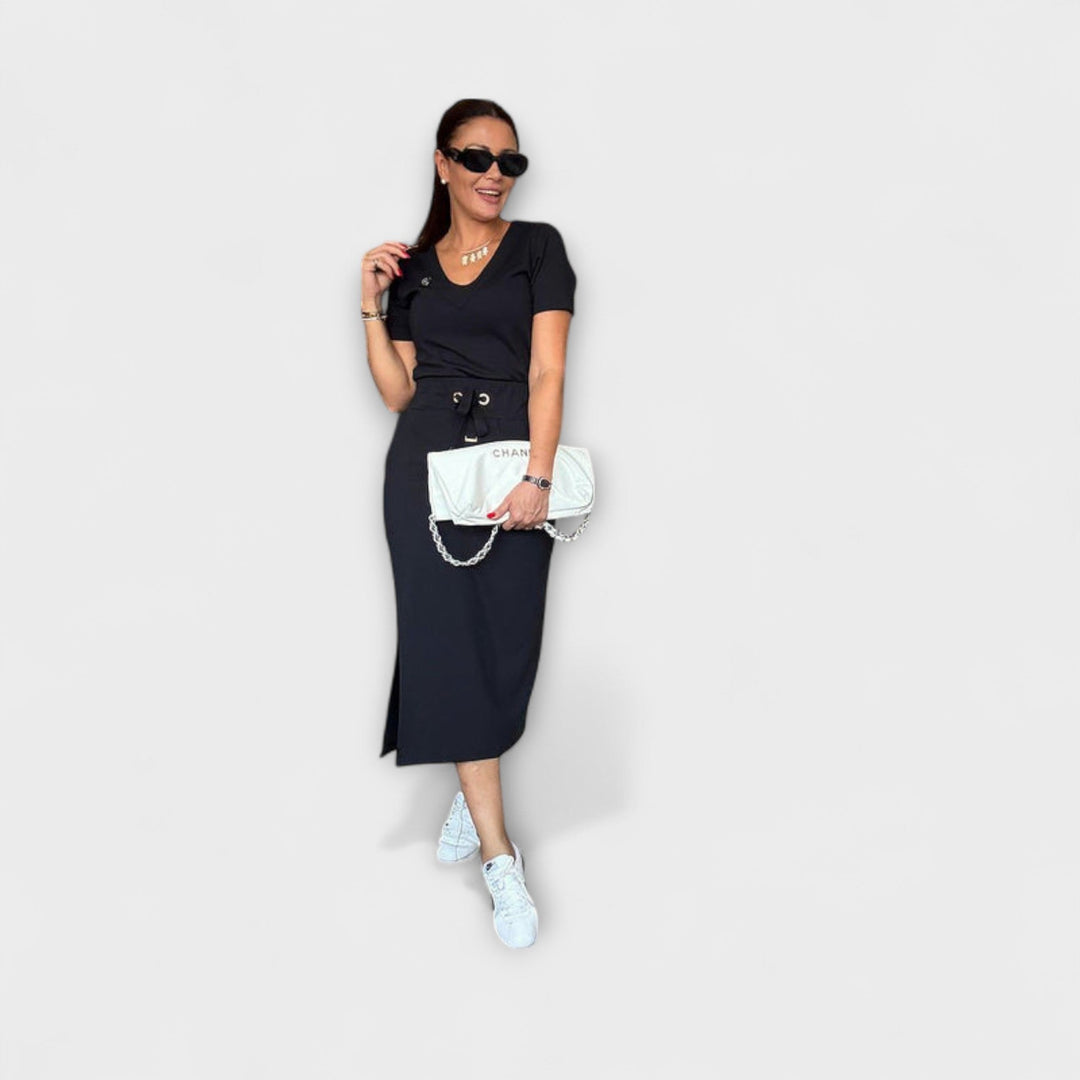 Danielle - Elegants tops ar V veida kakla izgriezumu un svārkiem