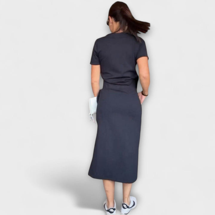 Danielle - Elegants tops ar V veida kakla izgriezumu un svārkiem